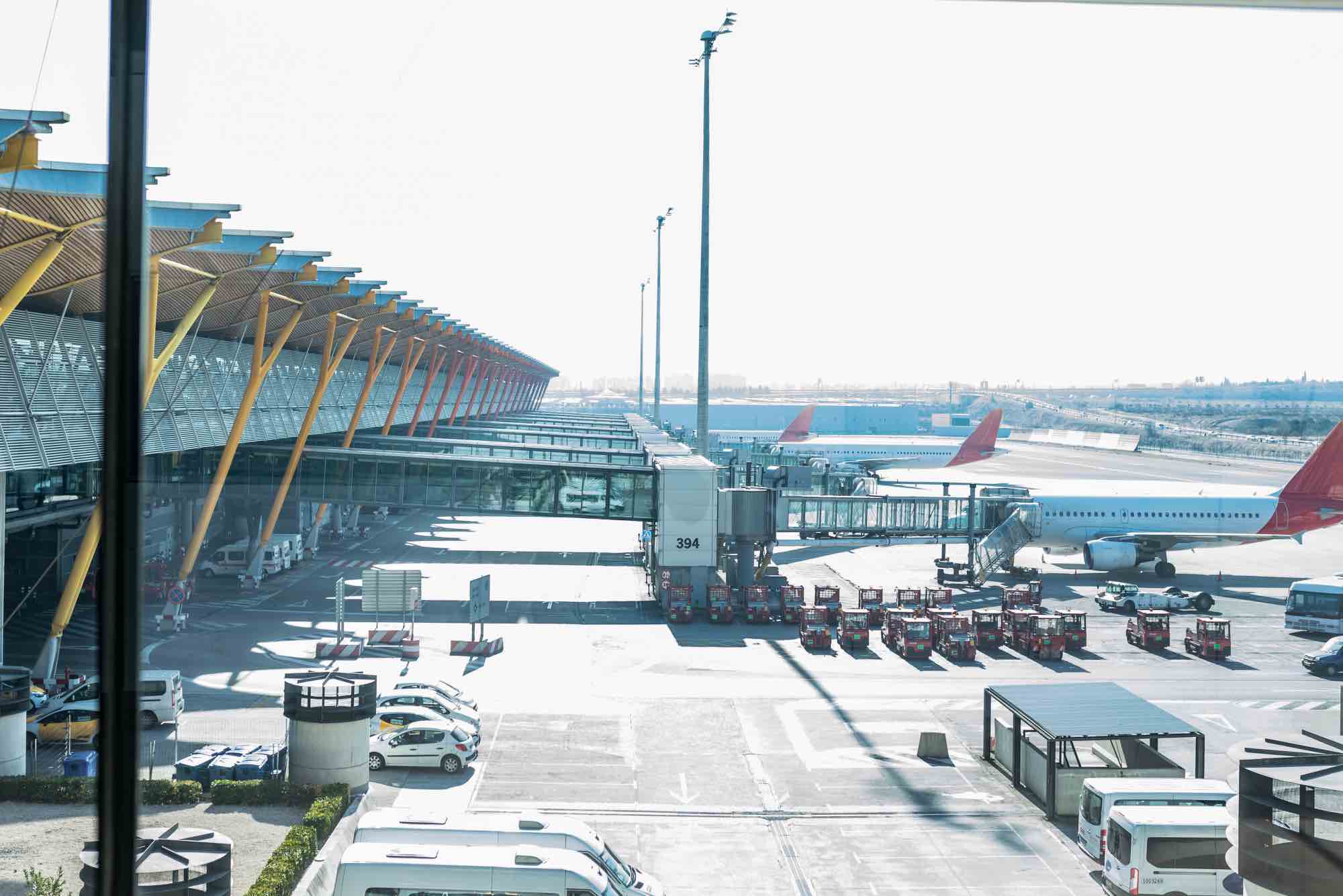 مصر والهند تستكشفان الفرص الاستثمارية المشتركة لتطوير المطارات